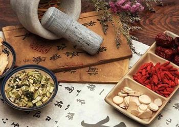 herbs preparation in UB’s Acupuncture and Chinese Herbology MS program